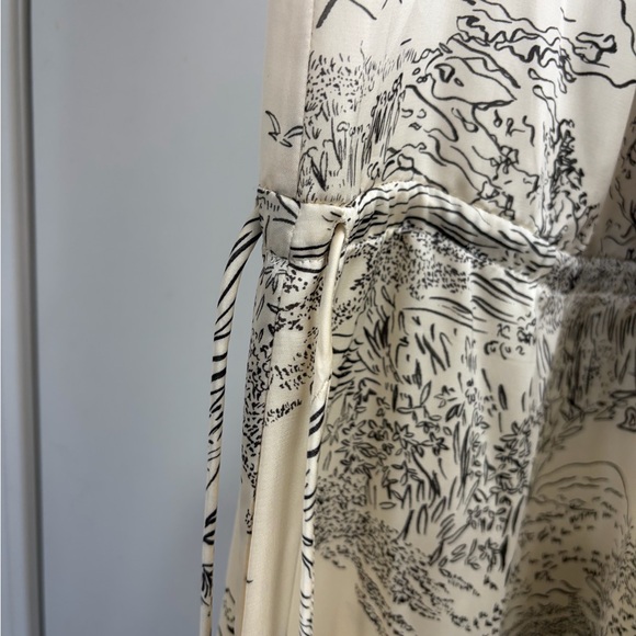 H&M Cream and Gray Long Sleeve Dress - Picture 8 of 14